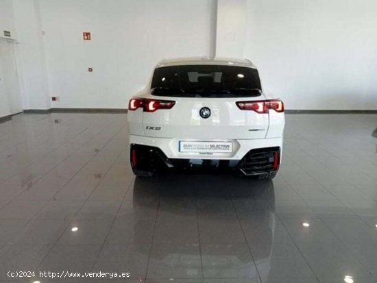 BMW ix2 eDrive20 150 kW (204 CV) - 