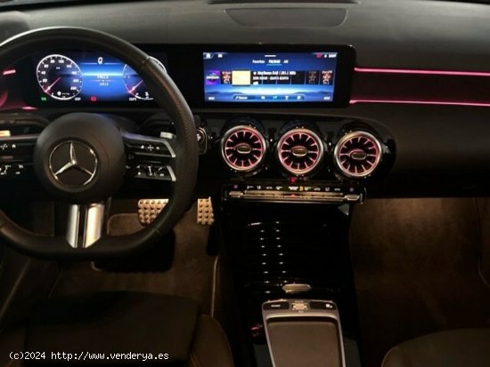 Mercedes Clase A 200 d AMG Line (EURO 6d) - Massanassa