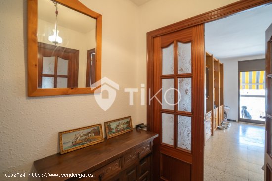  Piso en venta de 102m² Calle Tarragona, 08130 Santa Perpètua de Mogoda (Barcelona) 