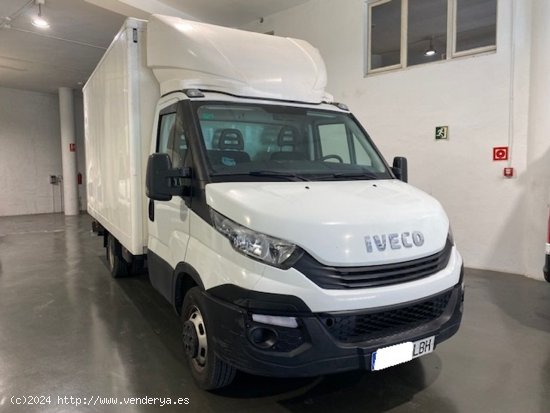 Iveco Daily Chasis Cabina 35C16 3750 160cv PLATAFORMA ELEVADORA - GARANTIA MECANICA - Barcelona