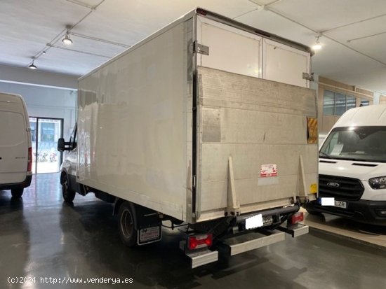 Iveco Daily Chasis Cabina 35C16 3750 160cv PLATAFORMA ELEVADORA - GARANTIA MECANICA - Barcelona