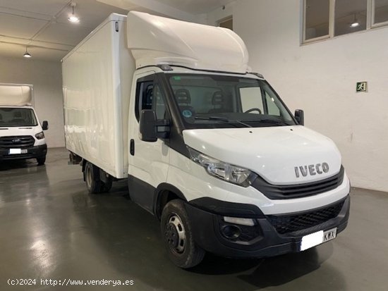 Iveco Daily Chasis Cabina 35C16 3750 160cv PLATAFORMA ELEVADORA - GARANTIA MECANICA - Barcelona