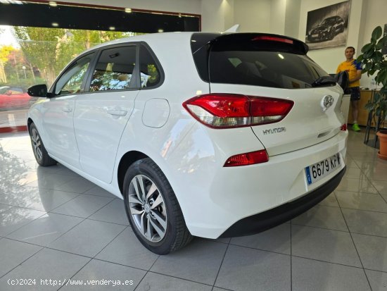 Hyundai i30 1.0 TGDI 5p. 120 CV - Madrid