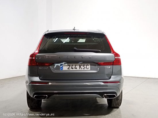 Volvo XC-60 R Design Plug-In Hybrid AWD - Madrid