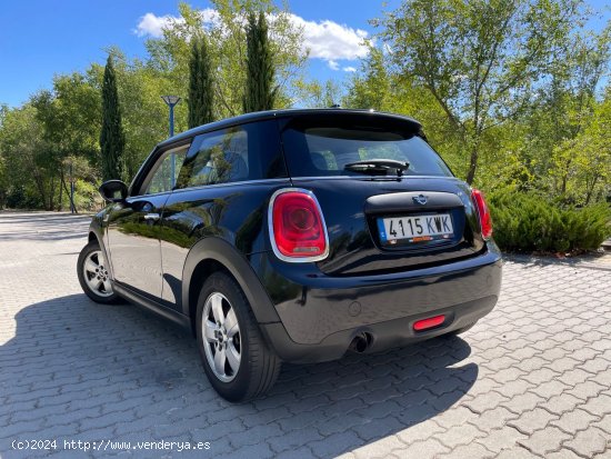 MINI One D 1.5 95cv 6 vel. *IVA deducible* *153.000 km* *Año 2019* *Nacional* *188€/mes* - Madrid