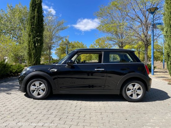 MINI One D 1.5 95cv 6 vel. *IVA deducible* *153.000 km* *Año 2019* *Nacional* *188€/mes* - Madrid