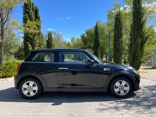 MINI One D 1.5 95cv 6 vel. *IVA deducible* *153.000 km* *Año 2019* *Nacional* *188€/mes* - Madrid