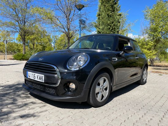 MINI One D 1.5 95cv 6 vel. *IVA deducible* *153.000 km* *Año 2019* *Nacional* *188€/mes* - Madrid