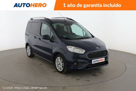 Ford Tourneo Courier 1.0 EcoBoost Titanium - 