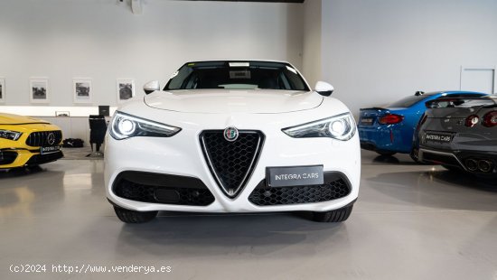 Alfa Romeo Stelvio ALFA ROMEO Stelvio 2.0 Gasolina 206kW 280CV Executive AWD 5p. - Sabadell