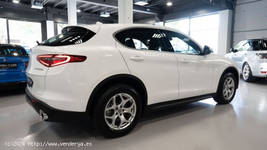 Alfa Romeo Stelvio ALFA ROMEO Stelvio 2.0 Gasolina 206kW 280CV Executive AWD 5p. - Sabadell