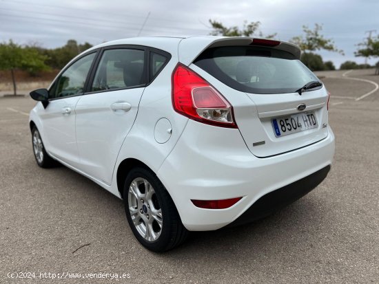 Ford Fiesta 1.0 i - 