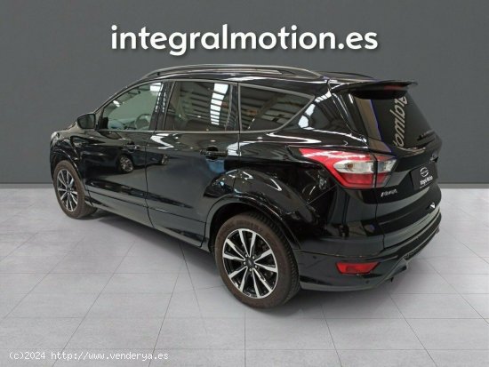 Ford Kuga 1.5 EcoBoost 110kW 4x2 ST-Line - 