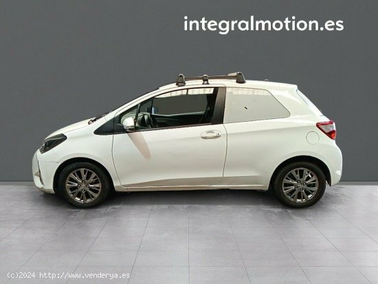 Toyota Yaris MY-20 72CV - 