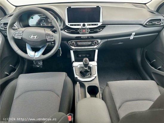 Hyundai i30 1.0 TGDI 48V Klass Fastback - Jaén