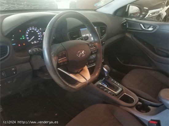 Hyundai IONIQ 1.6 GDI HEV Klass DCT - Jaén