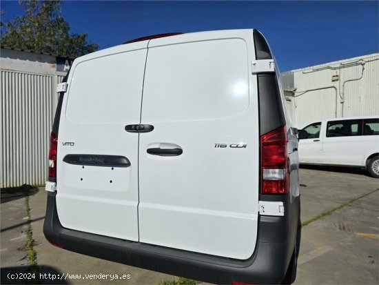 Mercedes Vito 116CDI 120kW furgón Select larga - Jerez de la Frontera