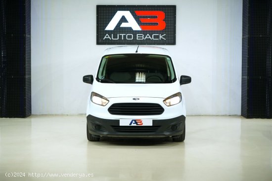 Ford Transit Courier Van 1.5 TDCi 75cv Ambiente - Navalcarnero