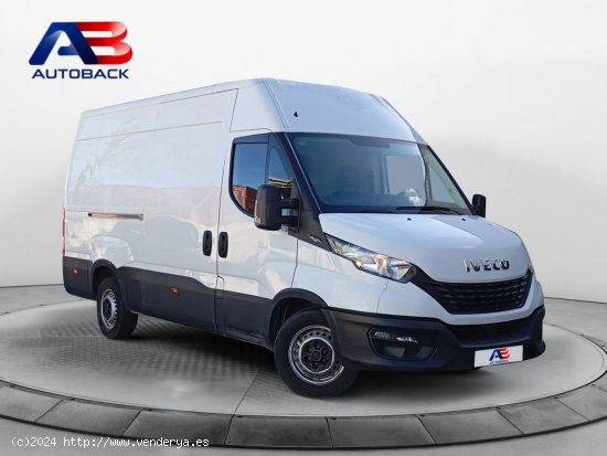 Iveco Daily 2.3 TD 35S 16 V 3520L/H2 12 M3 - Navalcarnero