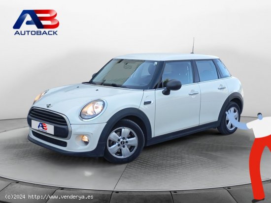 MINI Cooper ONE 5 PUERTAS - Navalcarnero