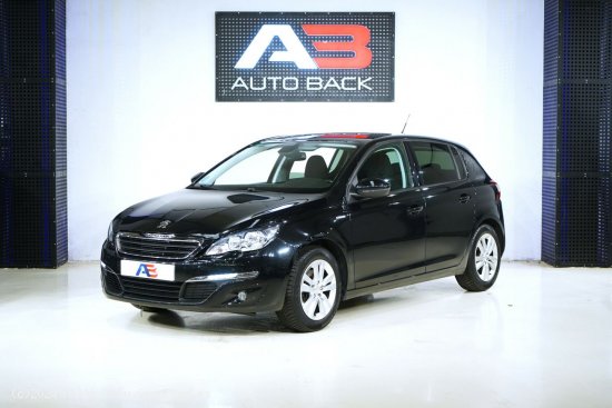 Peugeot 308 5p Style 1.2 PureTech 96KW (130CV) S&S - Navalcarnero