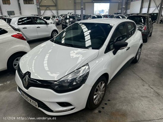 Renault Clio Limited TCe 66kW (90CV) GLP -18 - Navalcarnero