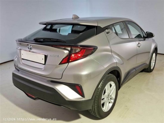 Toyota C-HR 1.8 125H Advance - Navalcarnero