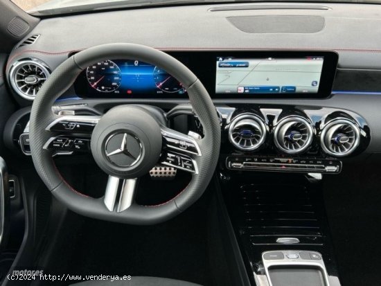 Mercedes Clase CLA CLA 200 de 2024 por 46.300 EUR. en Madrid