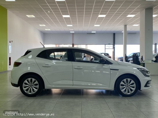 Renault Megane Life Blue 1.5 dCi 85 kW(115CV) de 2021 con 44.000 Km por 18.800 EUR. en Malaga