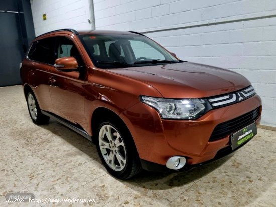 Mitsubishi Outlander 4x4 7 plazas de 2014 con 158.000 Km por 12.800 EUR. en Sevilla