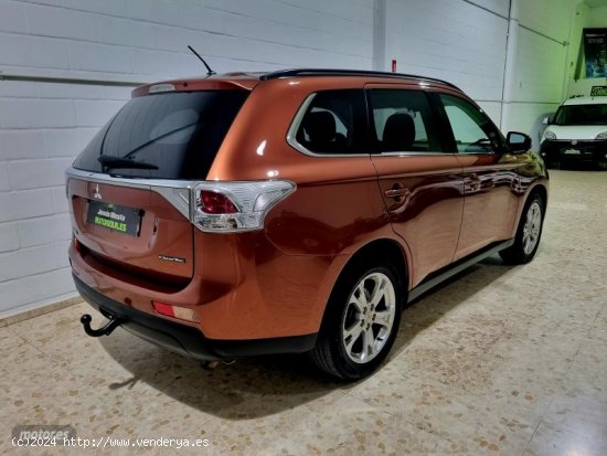 Mitsubishi Outlander 4x4 7 plazas de 2014 con 158.000 Km por 12.800 EUR. en Sevilla