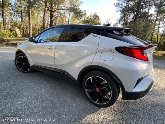 Toyota C-HR 2.0 220PH Premiere Edition GR Sport de 2022 con 68.000 Km por 28.300 EUR. en Avila