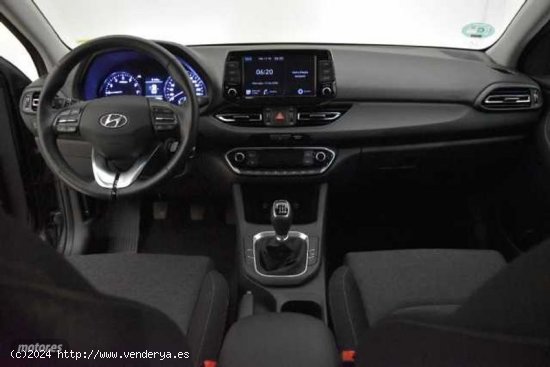 Hyundai i30 1.5 DPI Klass SLX 110 de 2023 con 18.982 Km por 19.990 EUR. en Asturias