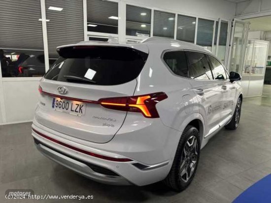 Hyundai Santa Fe Santa Fe 1.6TGDI PHEV Style 7pl 4WD 6AT de 2022 con 11.000 Km por 47.000 EUR. en Ci