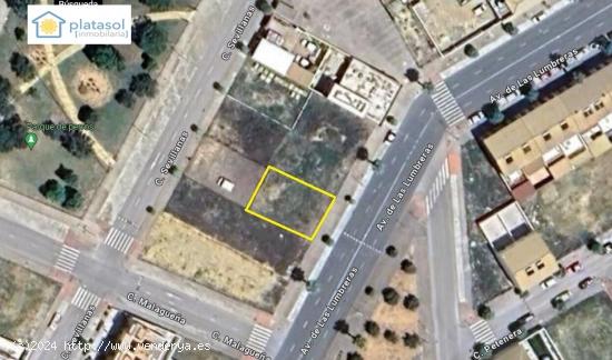 Terreno urbano  y comercial en Jardines de Gerena - SEVILLA