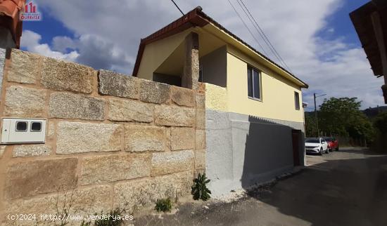 CASA REFORMADA CON BUENA PARCELA EN TOÉN. - ORENSE