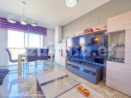 Estupenda vivienda en venta de 3 dormitorios y 2 baños en Bulevar del Pla - ALICANTE