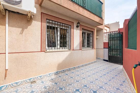 Magnifico DUPLEX en Retamar - ALMERIA