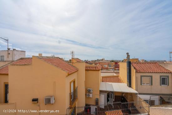 Magnifico DUPLEX en Retamar - ALMERIA