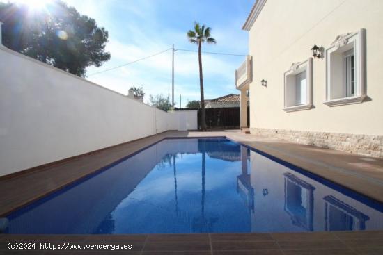 Chalet independiente en Cabo Roig - ALICANTE