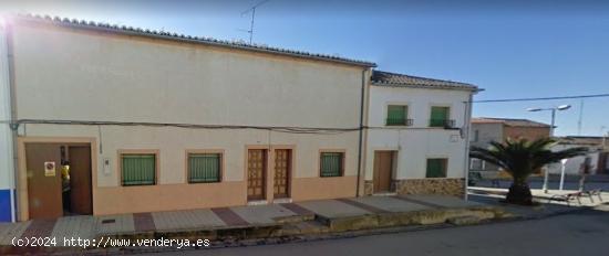 MAGNÍFICA CASA DE PUEBLO - CIUDAD REAL