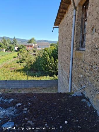 CASA CON TERRENO EN VALTUILLE - LEON