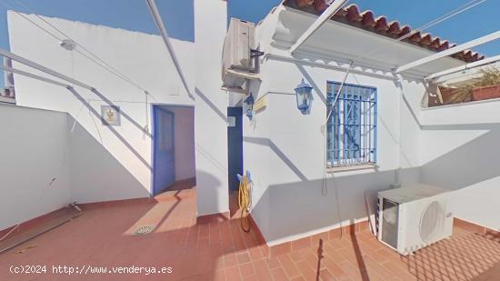 UNA CASA ADOSADA IDEAL, EN EL CASCO HISTÓRICO DE CÓRDOBA - CORDOBA