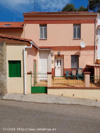  CASA PAREDA CON TERRAZA EN ALDEA PEDREIRA A POBRA DO CARAMIÑAL - A CORUÑA 