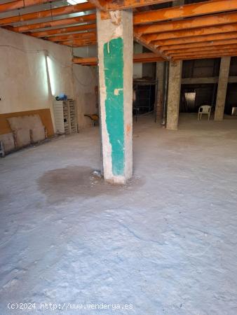 Se vende local comercial con posibilidad de cambio de uso. - MALAGA