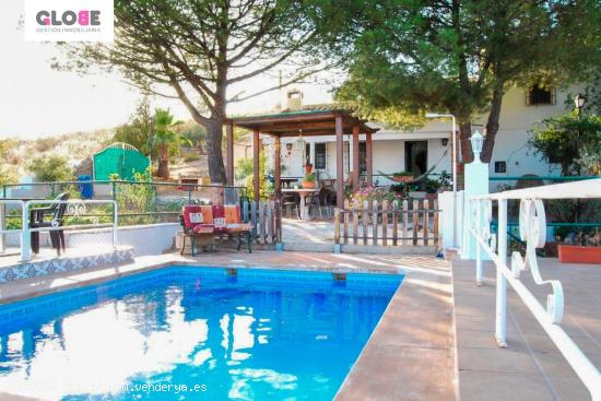 Casa de campo en Loja con piscina, barbacoa y manantial propio - GRANADA