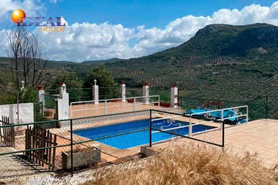 Casa de campo en Loja con piscina, barbacoa y manantial propio - GRANADA