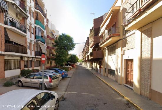 VIVIENDA EN ÉCIJA - SEVILLA