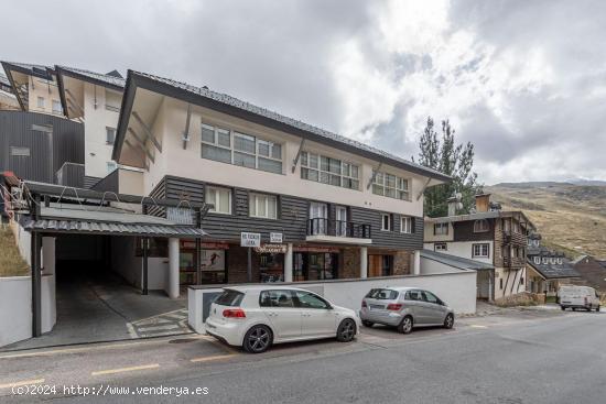 PISO DE 4 ESTANCIAS CON GARAJE Y TRASTERO EN ZONA MEDIA DE SIERRA NEVADA - GRANADA