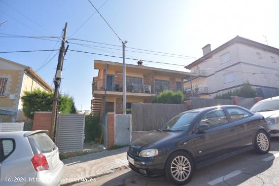 Piso de dos dormitorios con terraza - TARRAGONA